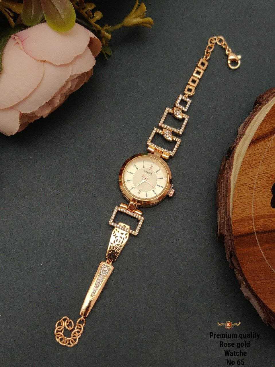 YNF BRASS V8 WOMEN JEWELLERY WHOLESALE FANCY DESIGNER WATCHES MANUFACTURER