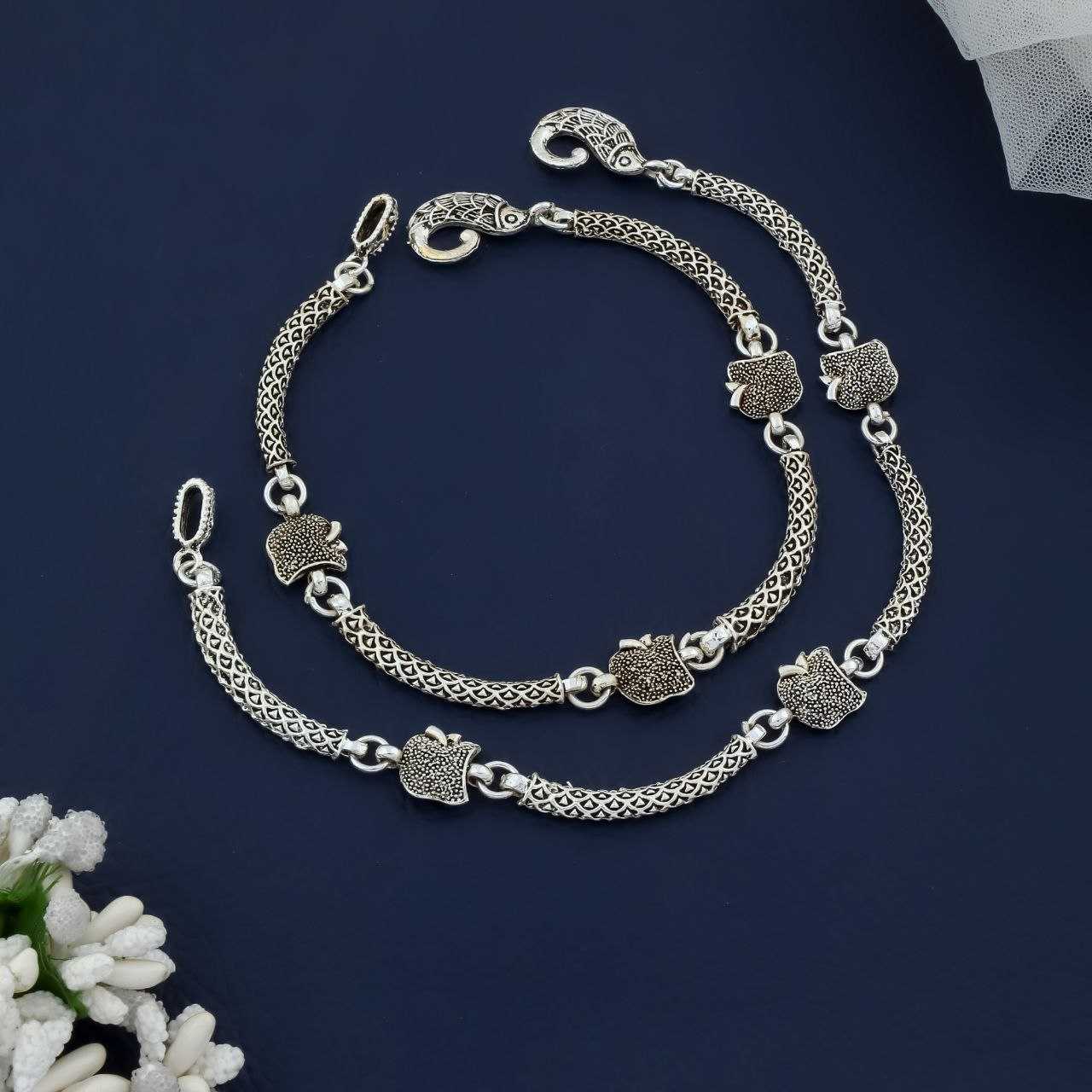 Ynf Fancy Womens Jewellery Wholesale AD Fancy Payal Silver Payal Silver Plated Jewelry Manufacturer - Jewellery Export