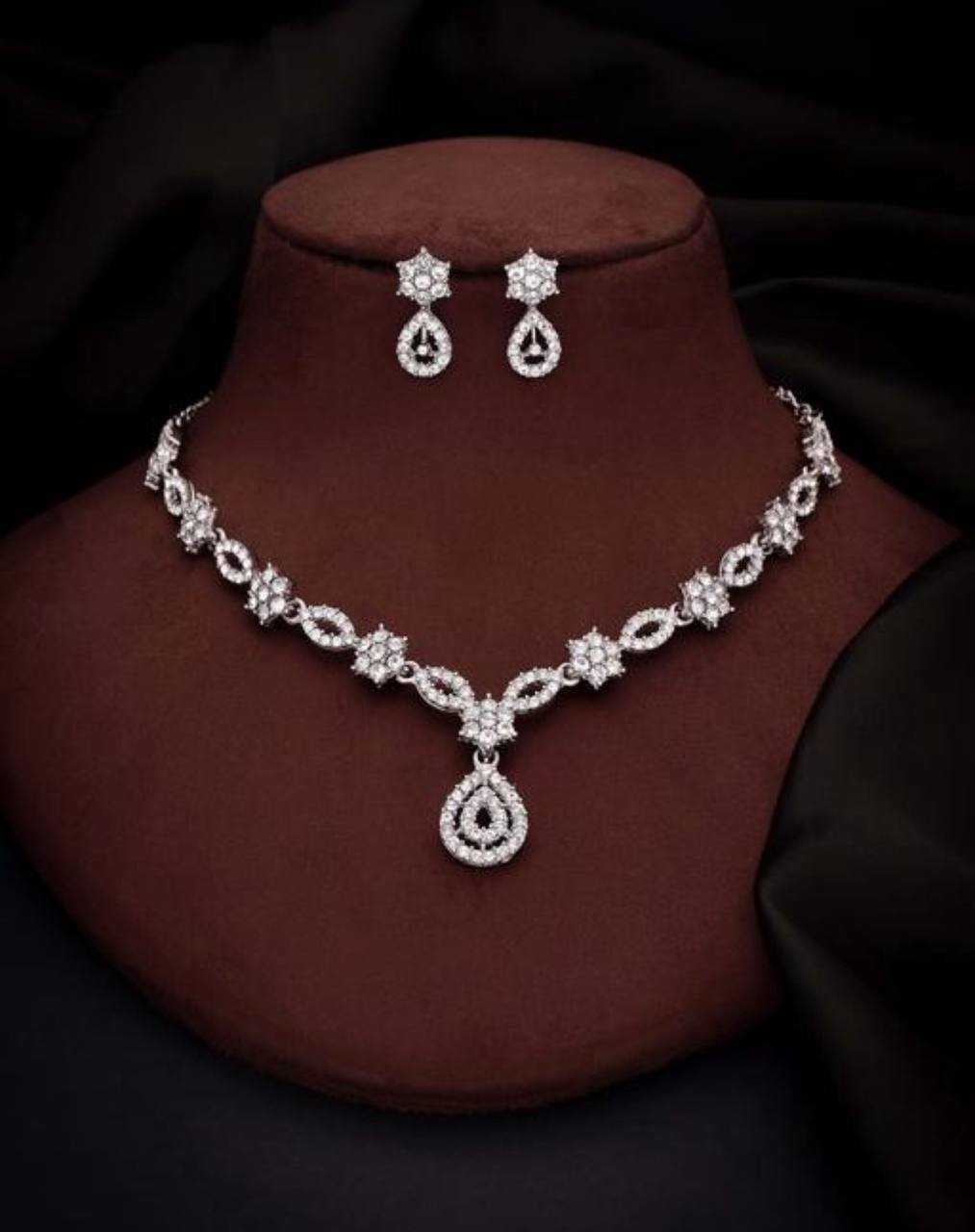 Ynf Brass Womens Jewellery Wholesale AD Diamond Necklace Necklaces Set Artificial Necklace Sets Manufacturer - Jewellery Export