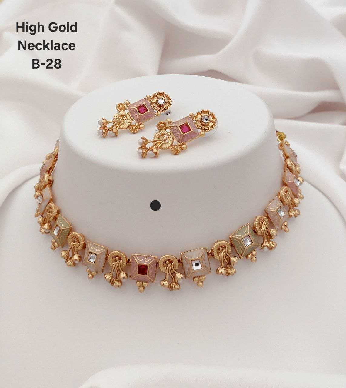 Ynf Brass Womens Jewellery Wholesale Choker Necklaces Necklaces Set Golden Necklace Set Manufacturer - Jewellery Export