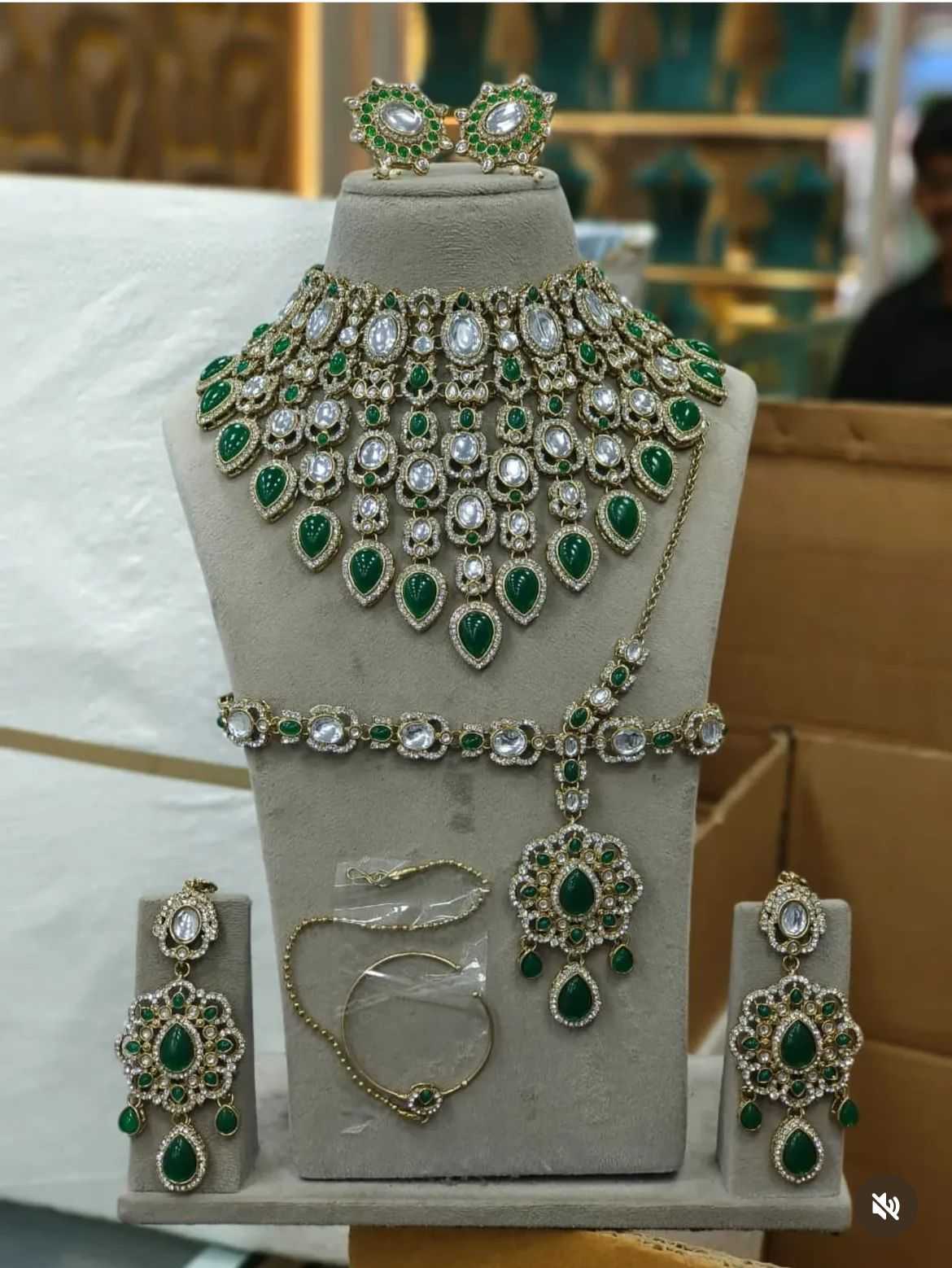 Ynf Brass KESH494 Womens Jewellery Wholesale AD Diamond Necklace Designer Crystal Necklaces Necklaces Set Manufacturer - Jewellery Export