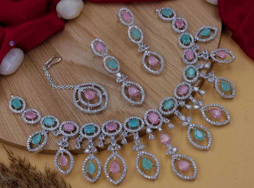 Ynf AD Diamond Womens Jewellery Wholesale AD Diamond Necklace Necklaces Set Antique Necklaces Set Manufacturer - Jewellery Export