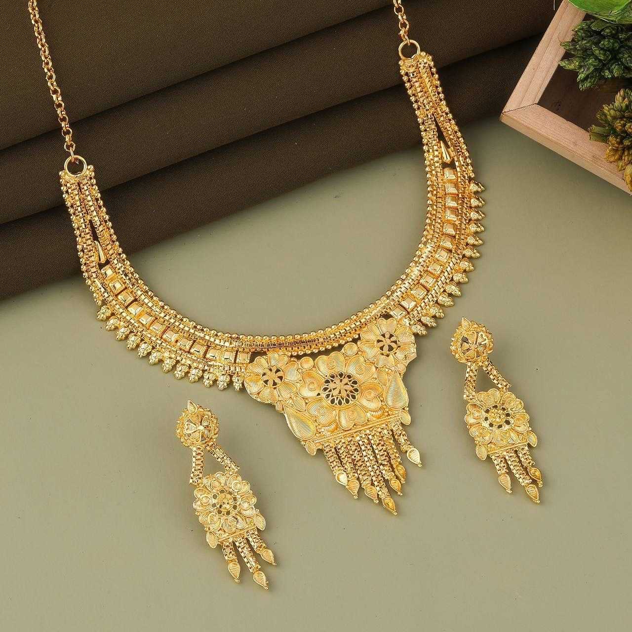 Ynf Brass Womens Jewellery Wholesale Necklaces Set Antique Necklaces Set Golden Necklace Set Manufacturer - Jewellery Export