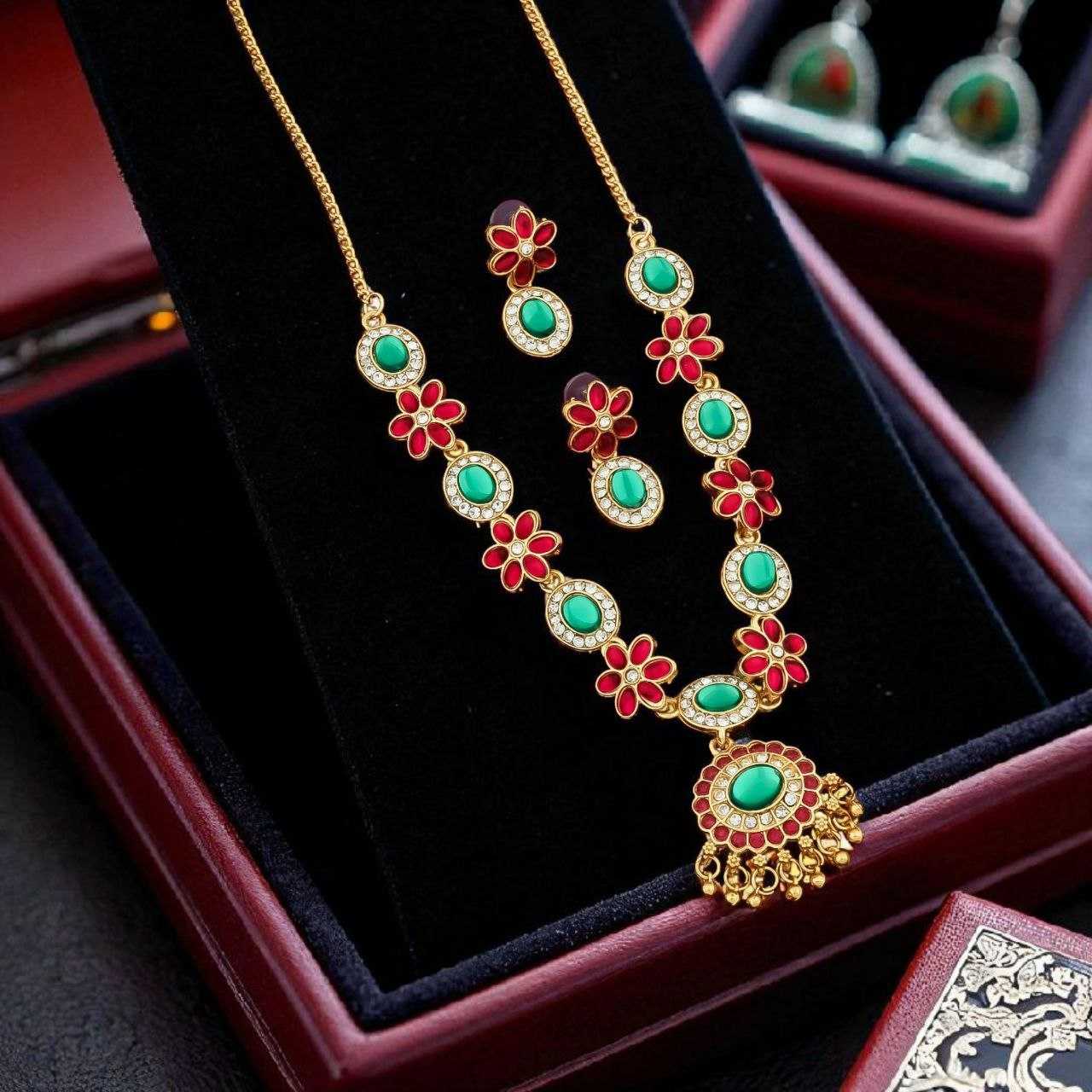 Ynf Brass Womens Jewellery Wholesale Kundan Necklace Set Antique Necklaces Set Fashion Necklace Manufacturer - Jewellery Export