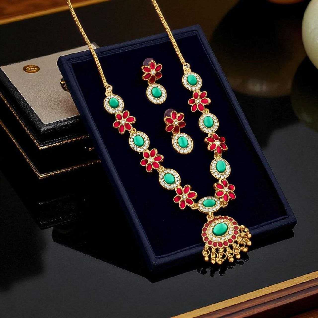 Ynf Brass Womens Jewellery Wholesale Kundan Necklace Set Antique Necklaces Set Fashion Necklace Manufacturer - Jewellery Export