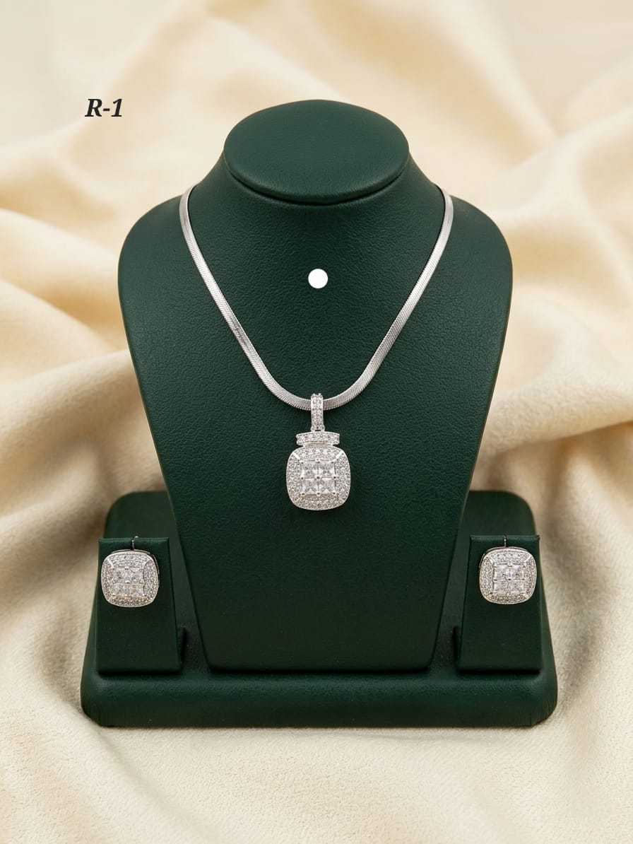 Ynf Alloy KESH193 204 Womens Jewellery Festive Collections Wholesale Chain Pendant Set Fashion Pendant Silver Plated Jewelry Manufacturer - Jewellery Export